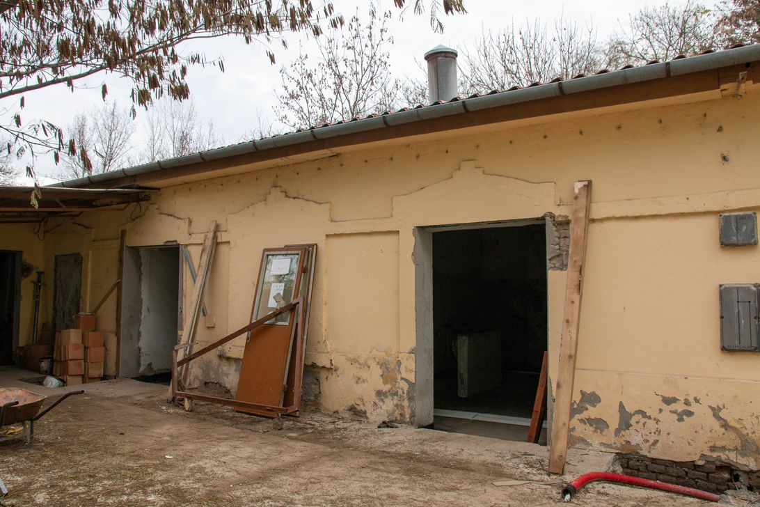 Idsek Otthona konyhjnak feljtsa