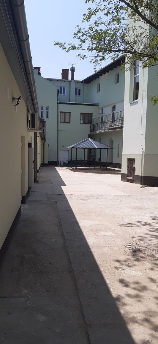 Idsek Otthona konyhjnak feljtsa