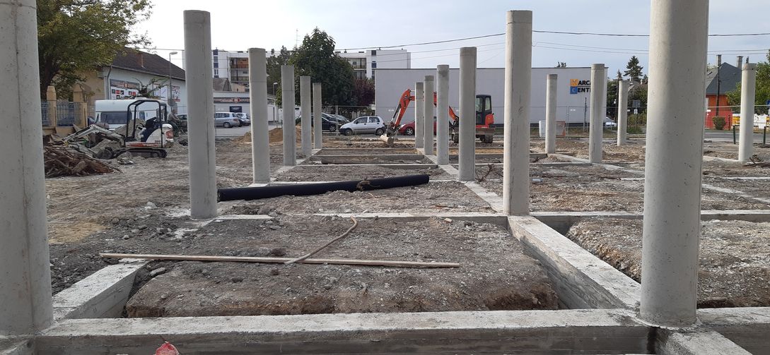Karcagi Termkek Piaca